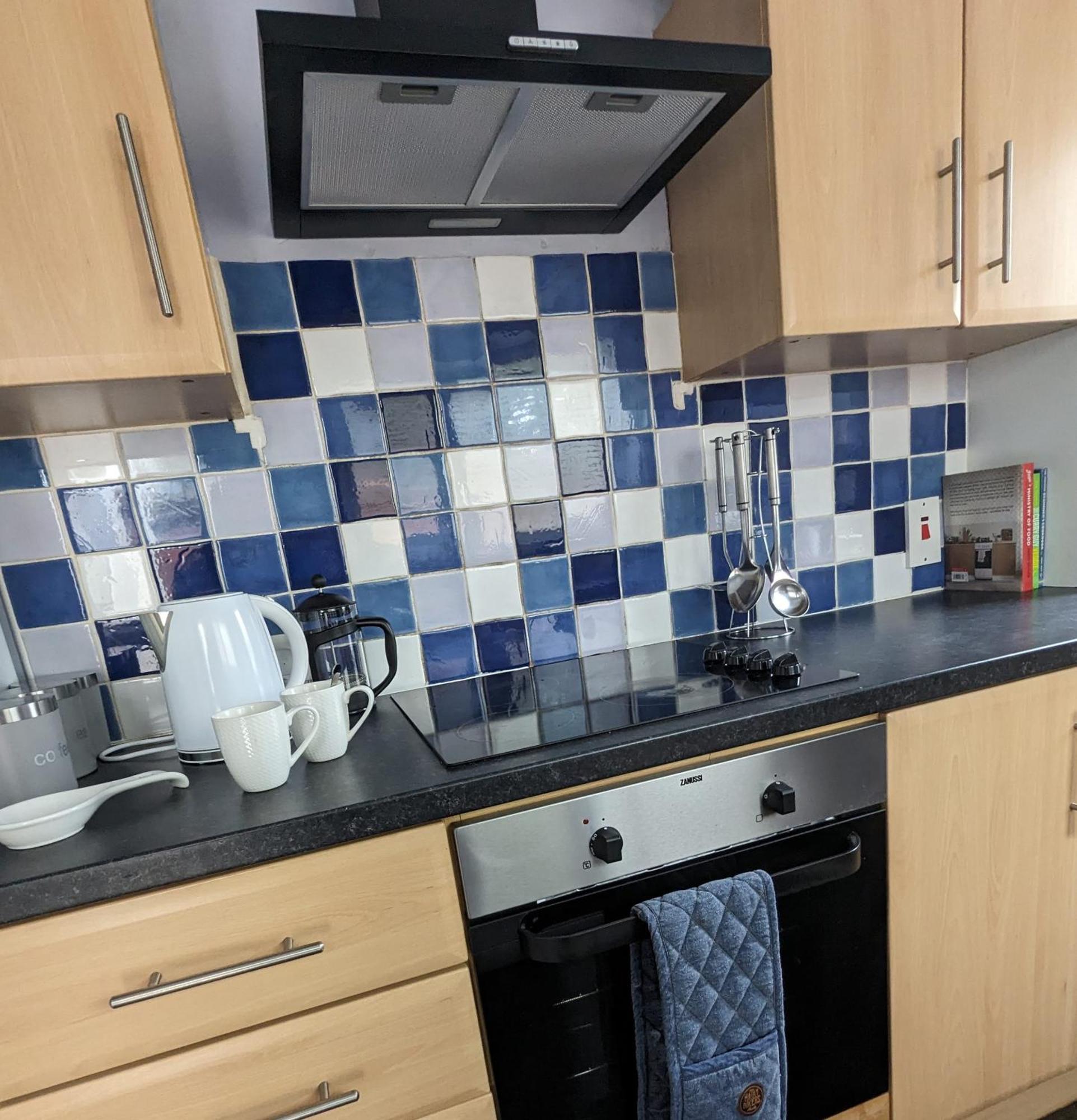 Вилла Heart Of Belfast With Private Garden Экстерьер фото